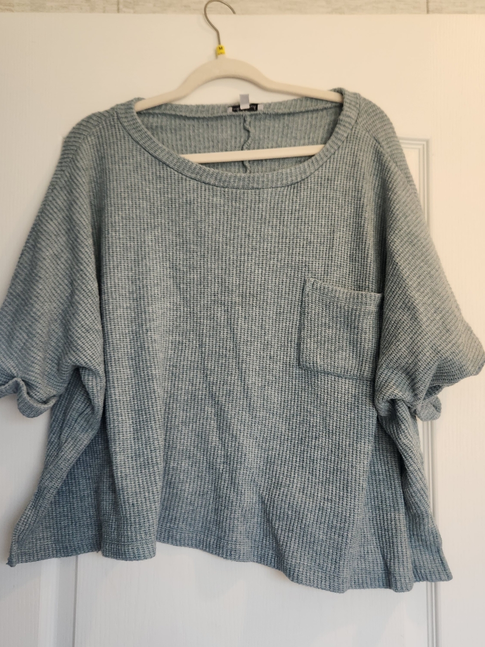 white birch Relaxed Waffle Knit Pocket Top S Euc